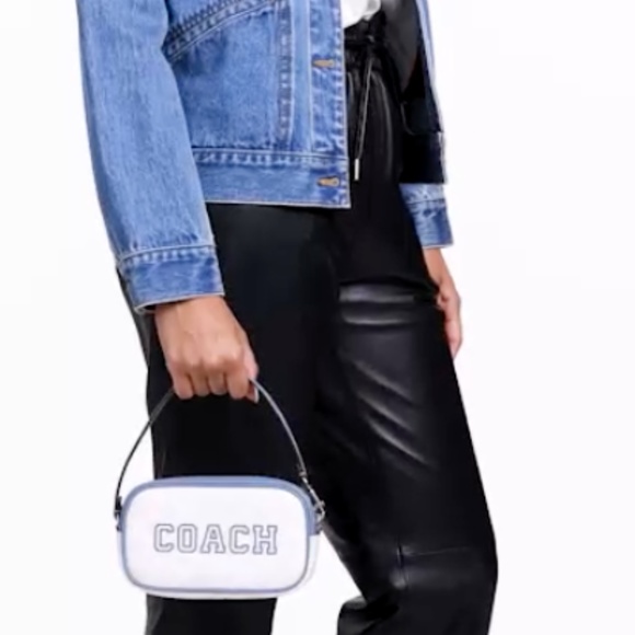 NEW Coach Jamie Wristlet In Signature Canvas With Varsity Motif - Picture 7 of 14